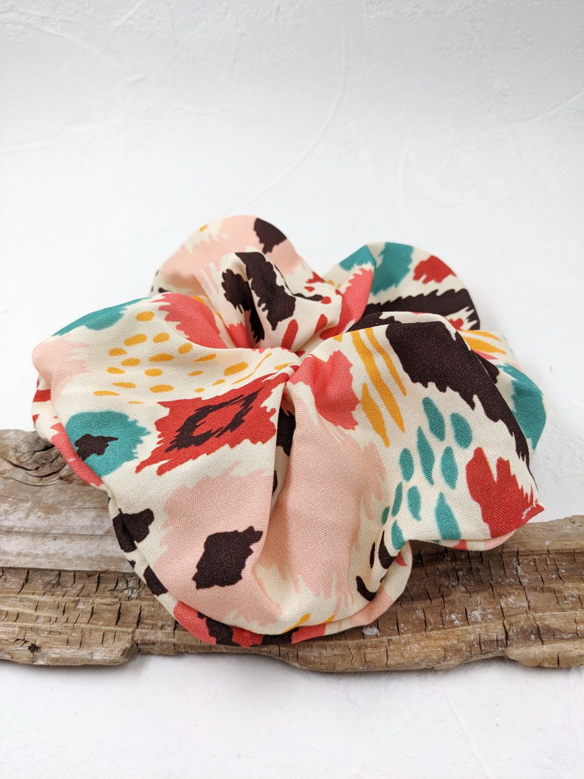 Luxurious Oversized Mexico Scrunchie by KOKKOSAMMOU