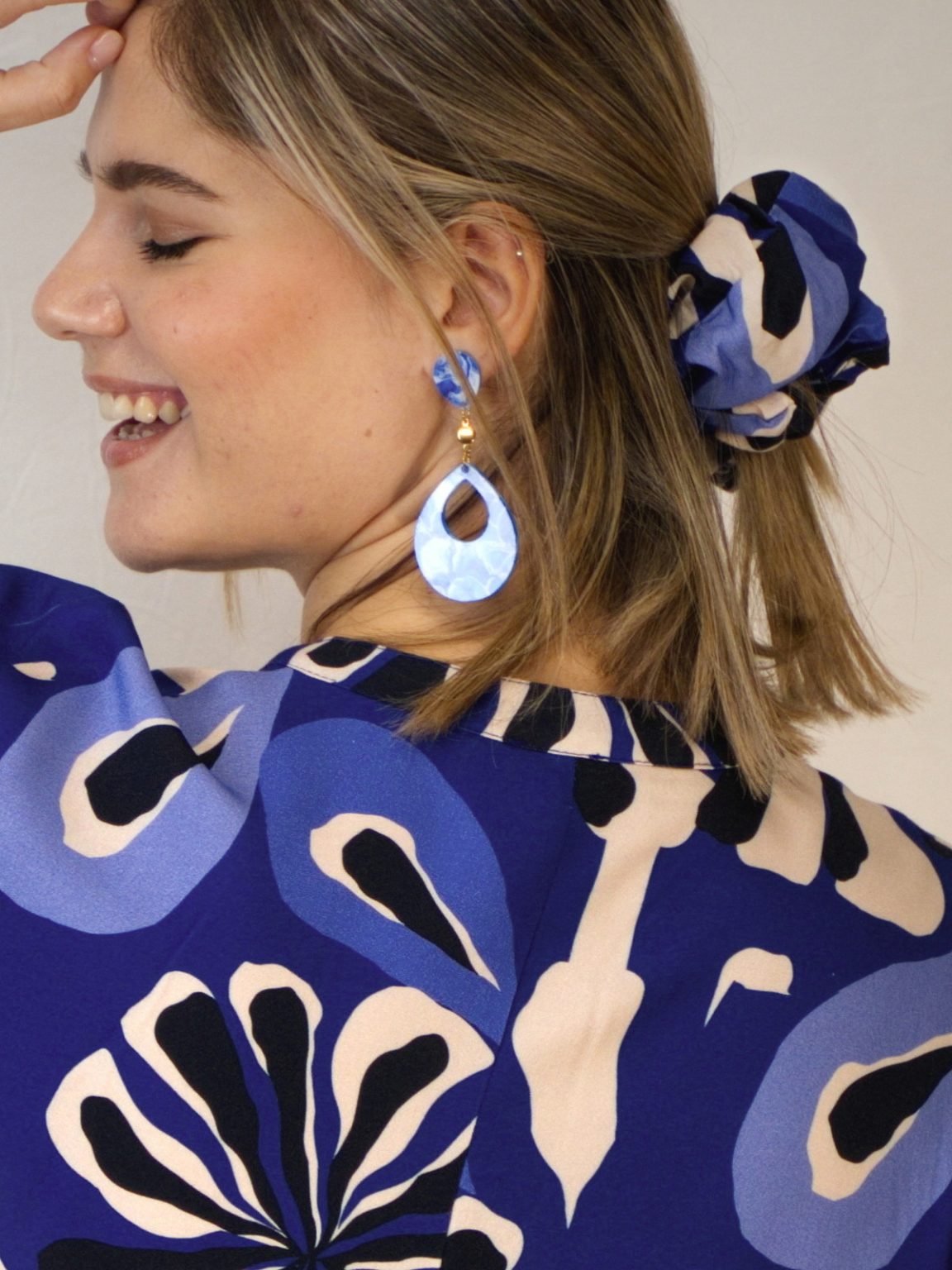 Luxurious Oversized Santorini Scrunchie by KOKKOSAMMOU