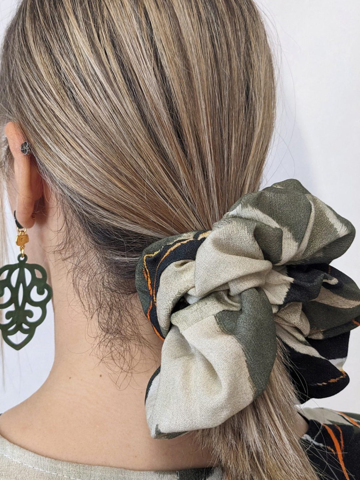 Luxurious Oversized Indian Summer Scrunchie by KOKKOSAMMOU